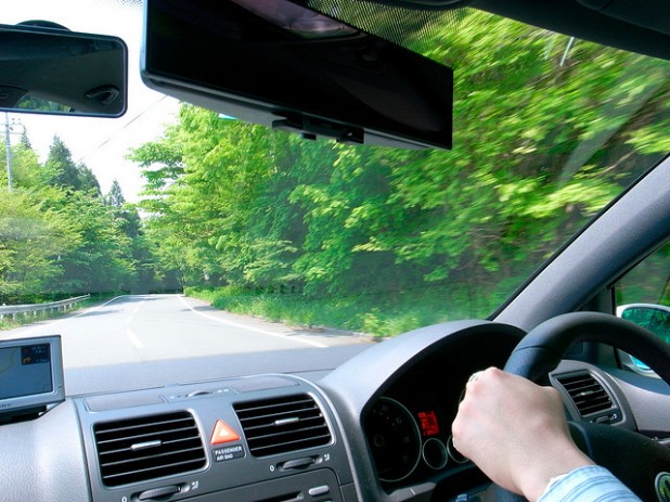 長距離ドライブを便利に 長距離運転を安全にするための便利グッズ